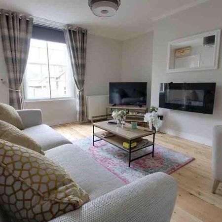 Bakewell- Super Central 2 Bed Apartment Buitenkant foto